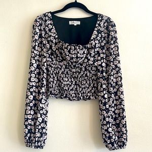 🍌 Dazie Floral Smocked Crop Top | Size 6